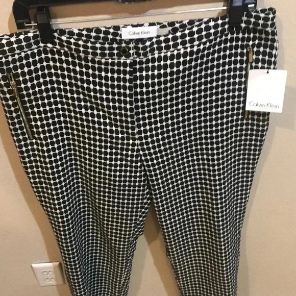 NWT!Calvin Klein Black and White Ankle pants, Stretch, Slim Fit w/Zip Pockets-12 - Picture 3 of 8